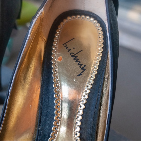 Luichiny Black Satin Peep Toe Heels - size 8 - Picture 4 of 8